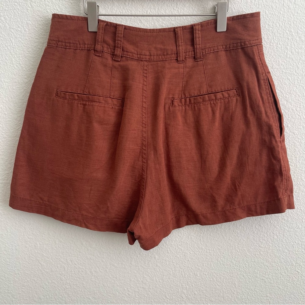 !SOLD! FREE PEOPLE Brown Orange Linen Blend High Rise Button Fly Pleated Shorts - Picture 4 of 6